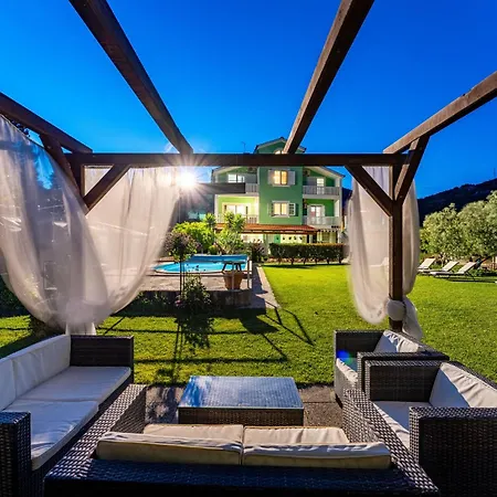 My Dalmatia - Paradise With Private Heated Swimming Pool Peracko Blato