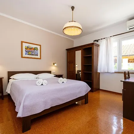 My Dalmatia - Paradise With Private Heated Swimming Pool Peračko Blato